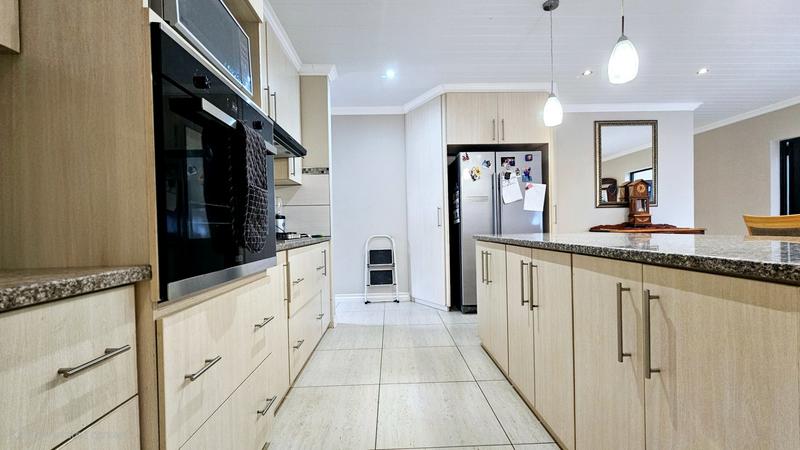 3 Bedroom Property for Sale in Monte Christo Western Cape